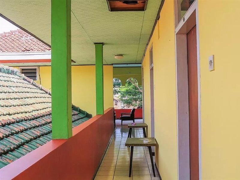 Oyo Life 1708 Hotel Budi Famili 1 Syariah Ciamis Exterior photo