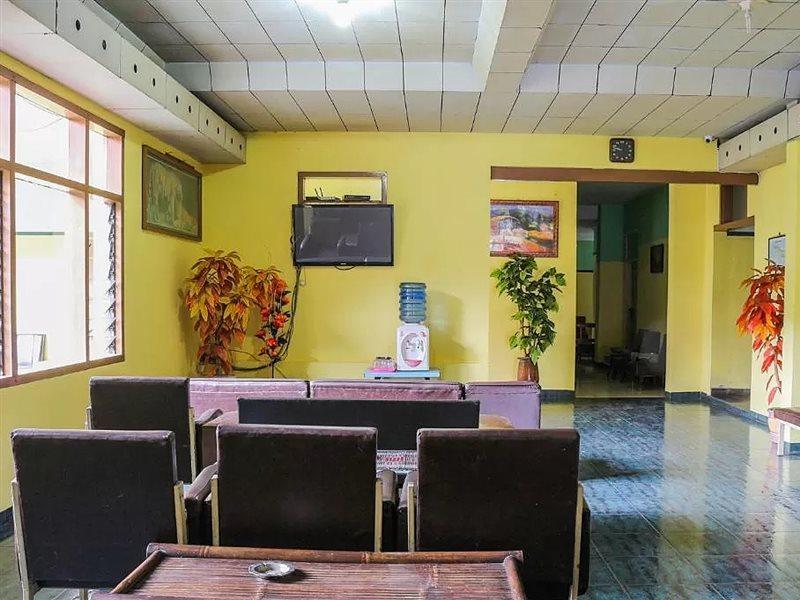Oyo Life 1708 Hotel Budi Famili 1 Syariah Ciamis Exterior photo